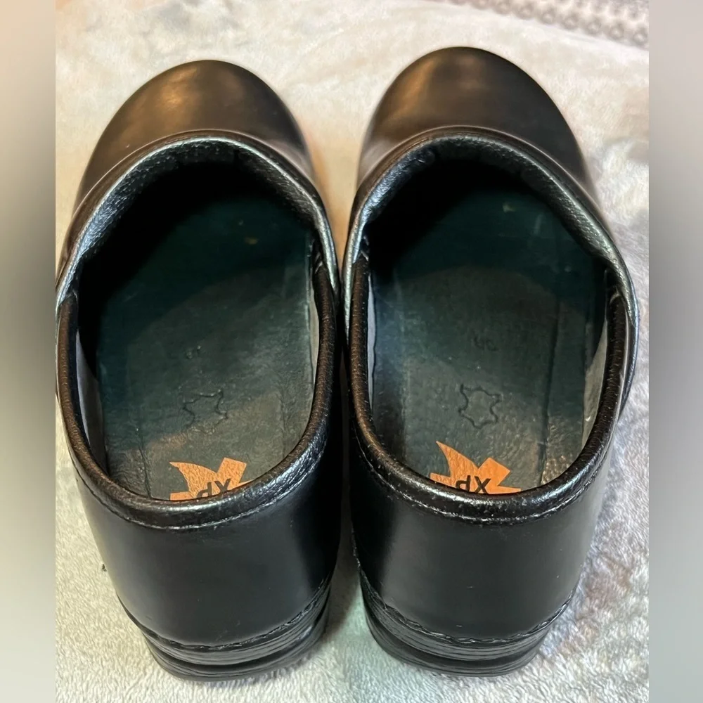 Dansko XP Black Clogs Professional Nursing Shoes Size 36 Leather Slip On - Picture 4 of 7